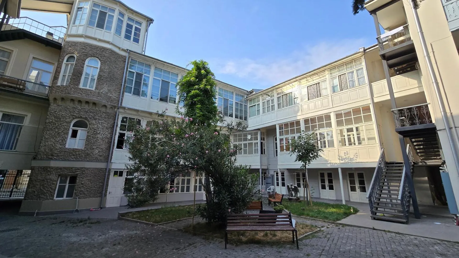 Art Nova 15 Apartman Tbiliszi